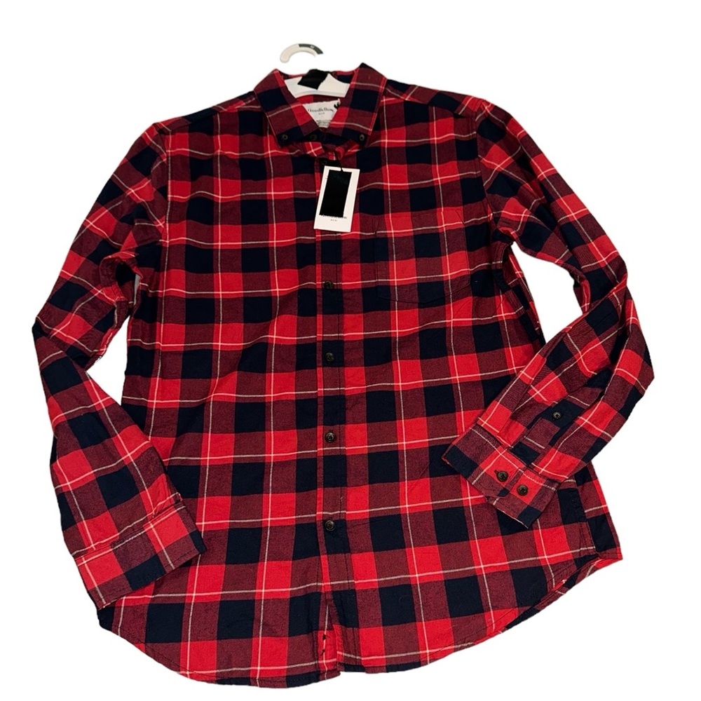Men’s black, red and white button button down